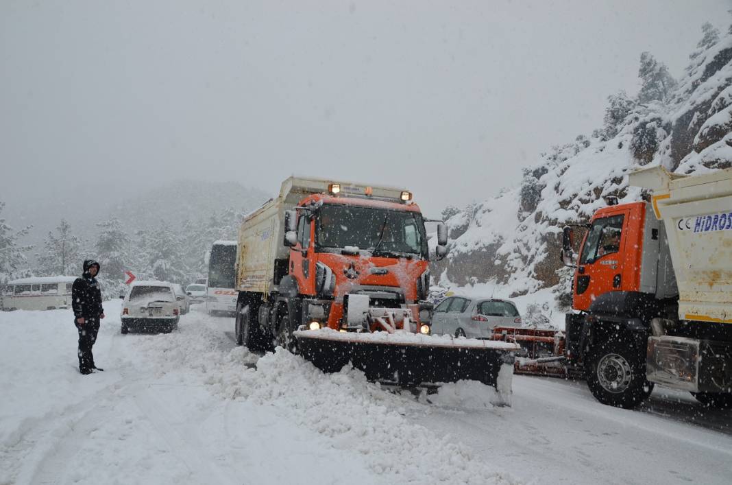 Konya-Antalya yolunda kar var mı? İşte Alacabel'den en yeni kareler 3